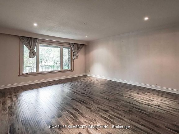 5th image of 4395 Castlemore Rd