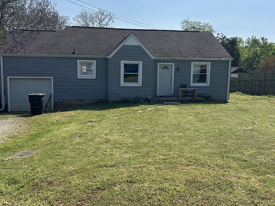 1st image of 29 Fairway Dr