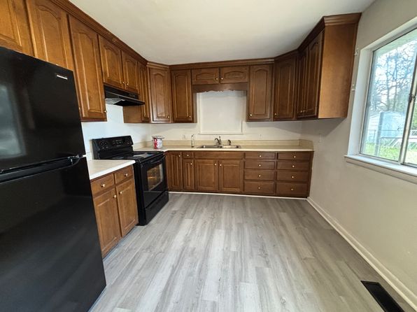 405 S Edgemont Cir NW