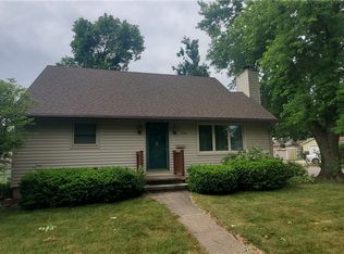 2301 Lucinda St, Perry, IA 50220