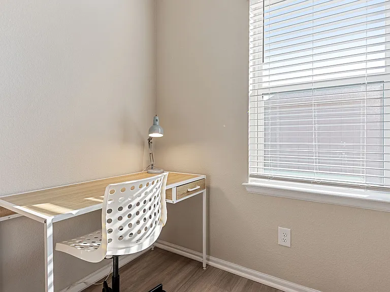 718 Bridgestone Way — Photo 15