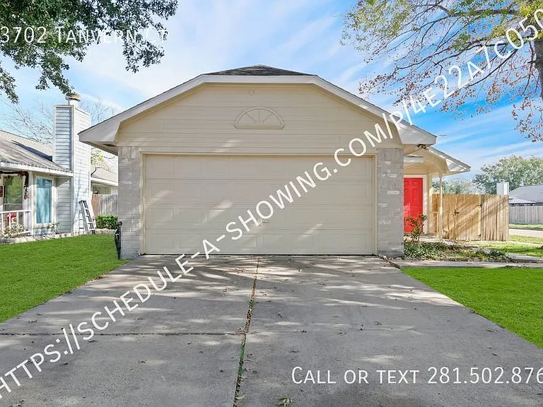 13702 Tanvern Ct — Photo 1