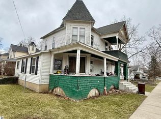 302 N Pine River St, Ithaca, MI 48847