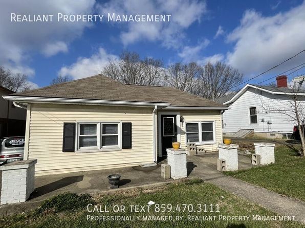 449 Douglas Ave