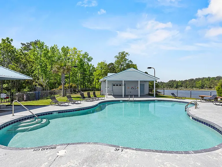 605 Willbrook Cir — Photo 18