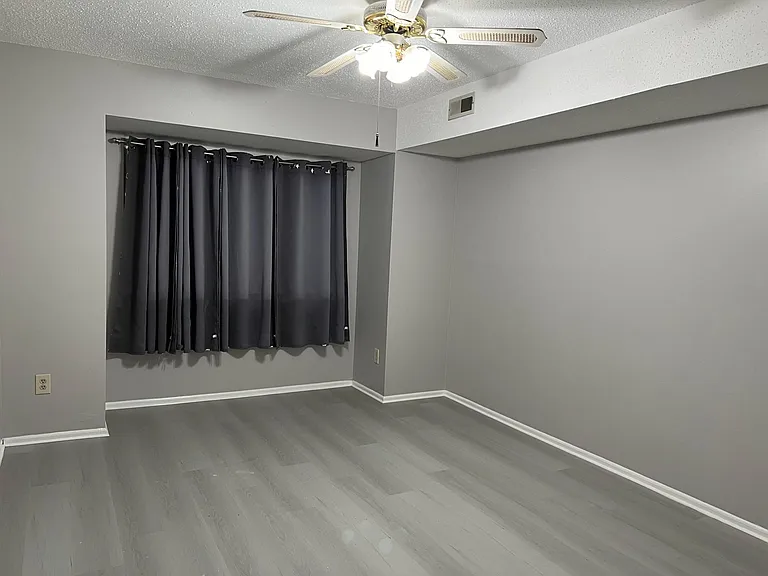 805 Edison Glen Ter — Photo 10