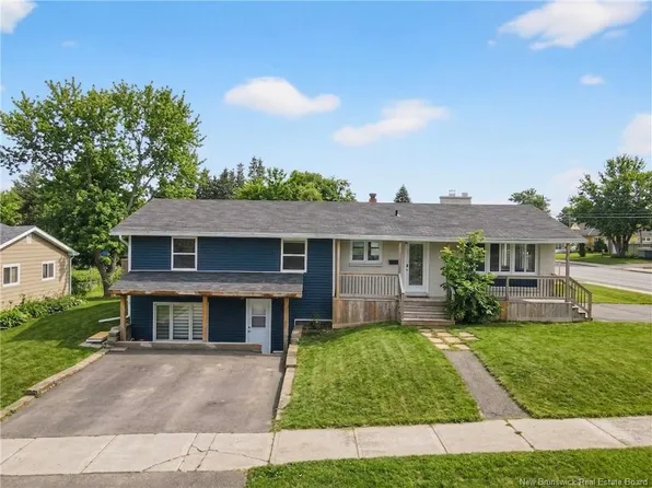 6 Kenmore Dr, Moncton, NB E1A 4J6