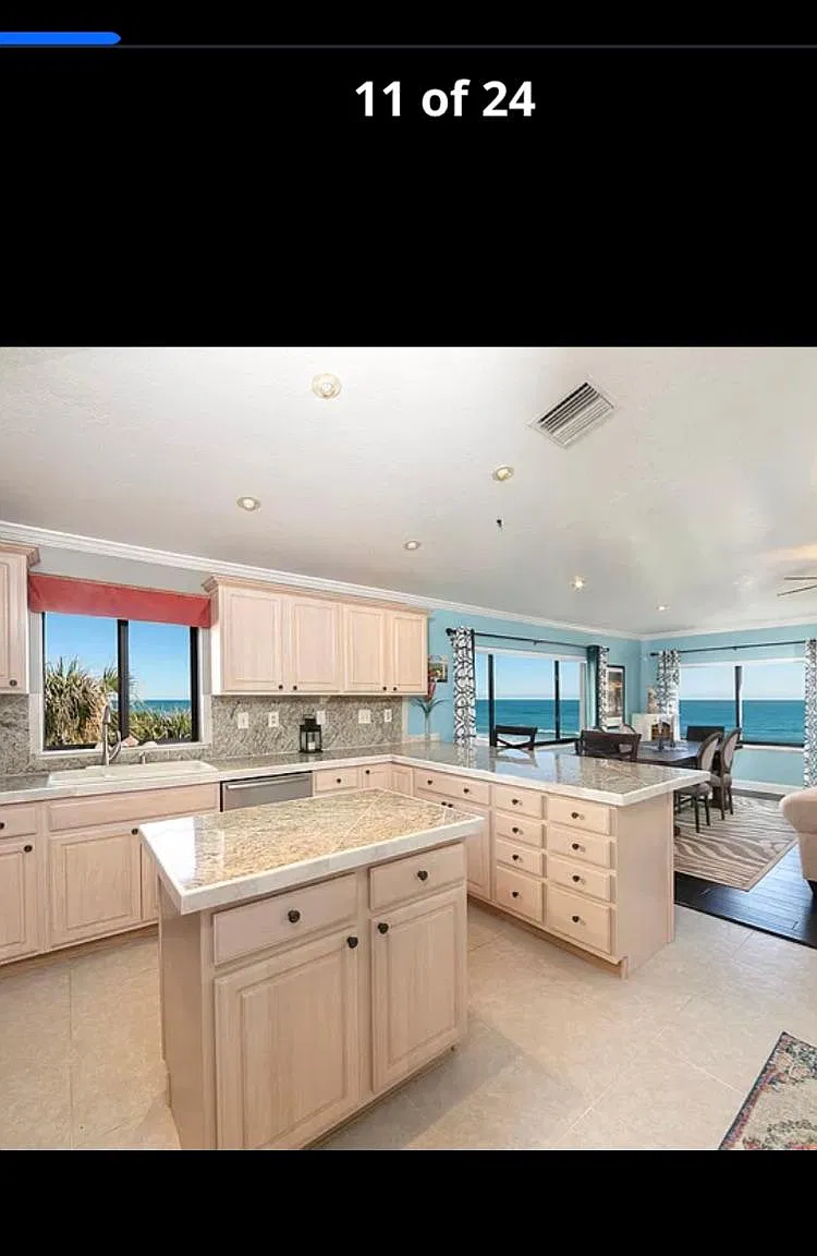 2 bed, 1023 sqft, $3,800 — Photo 2