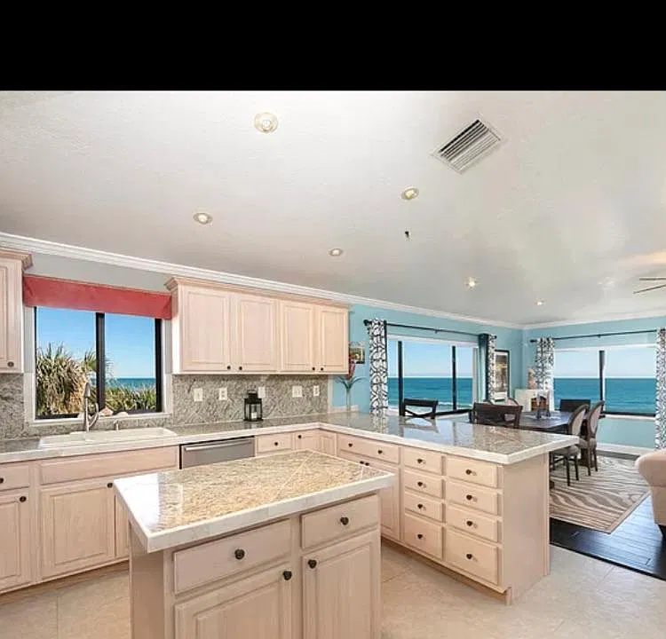 Before Kitchen renovation Picture. Amazing views from the moment you open the door.