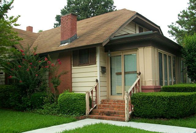 2nd image of 301 N Vick Street