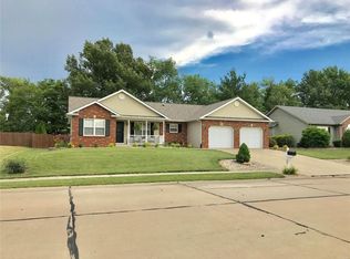 236 Fairington Dr, Troy, IL 62294