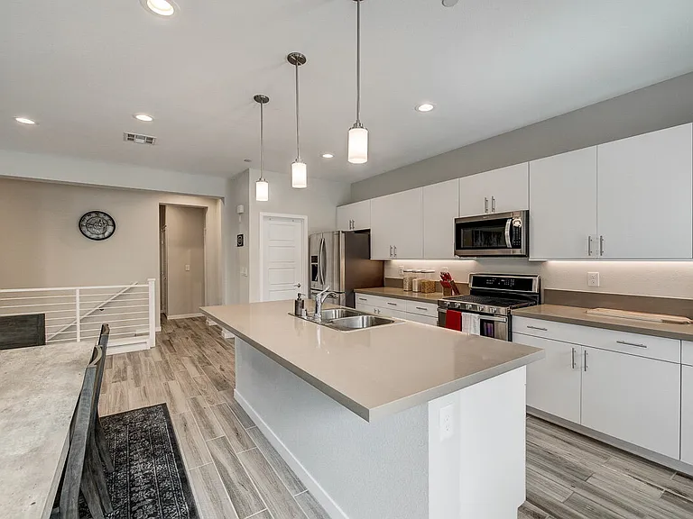 11301 Vision Peak Ave #103 — Photo 2