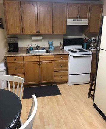 4th image of 279 N Wellwood Ave