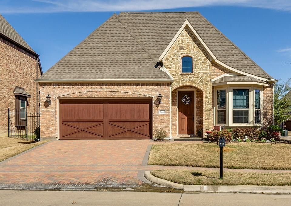 1st image of 8433 Town Walk Dr