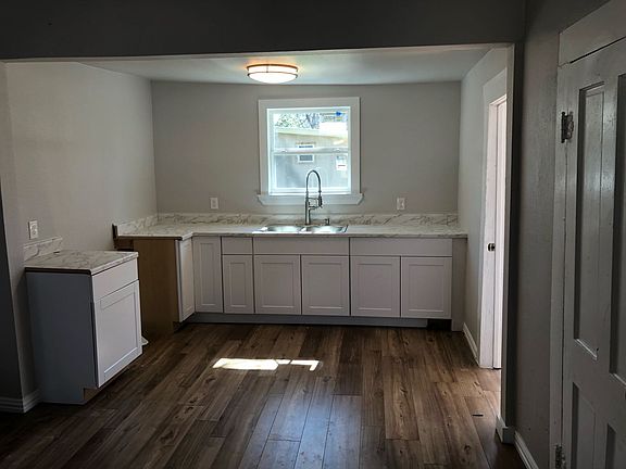 4th image of 5310 Santa Fe Ave