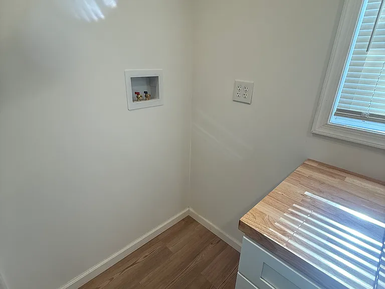 1372 Madison Ave — Photo 14