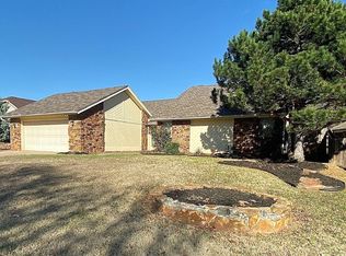 900 Richmond Rd, Edmond, OK 73034