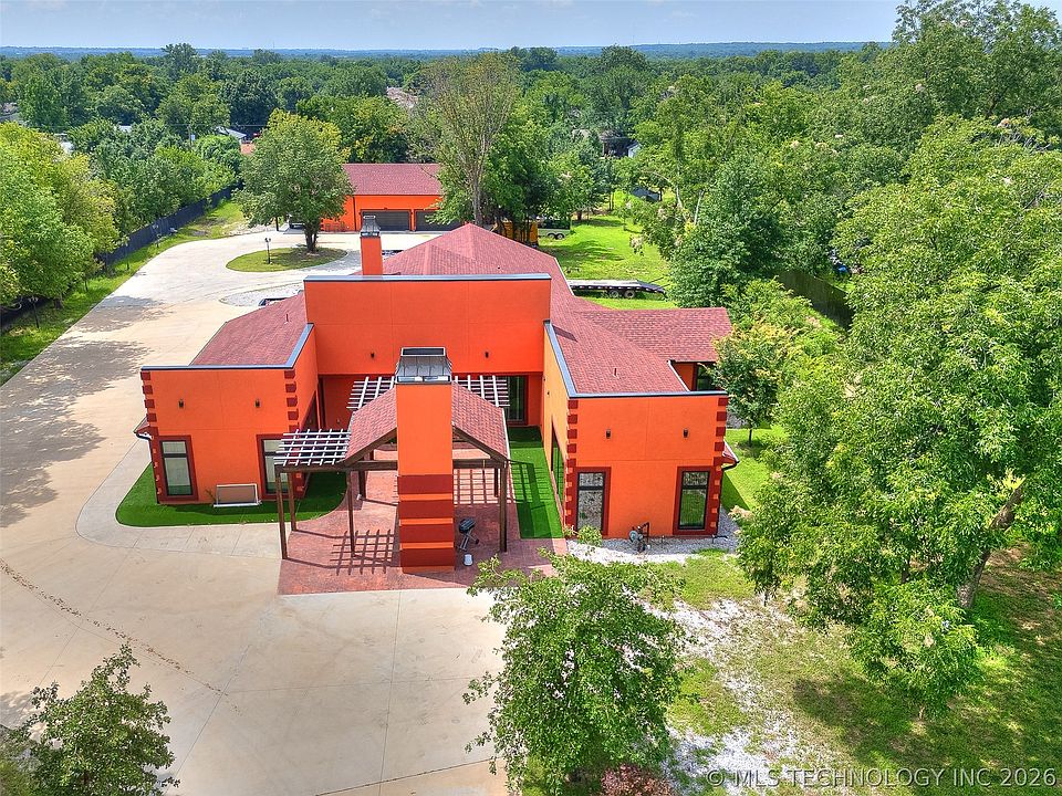1st image of 18410 E Admiral Pl