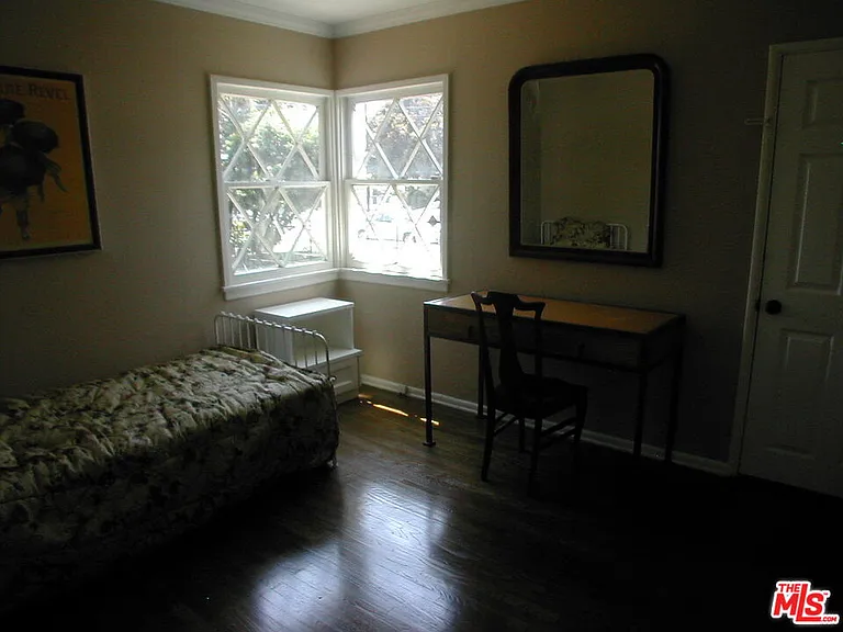 6040 Van Noord Ave — Photo 16