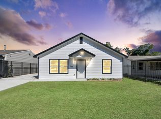 305 Mayford St, Houston, TX 77076