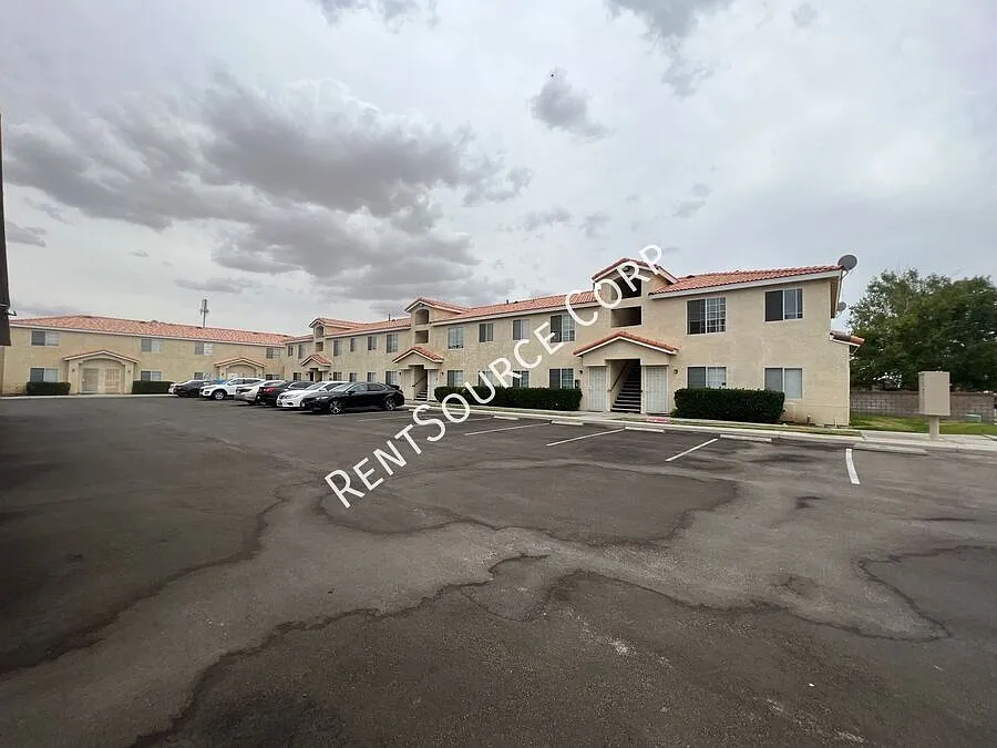 2910 B St #12