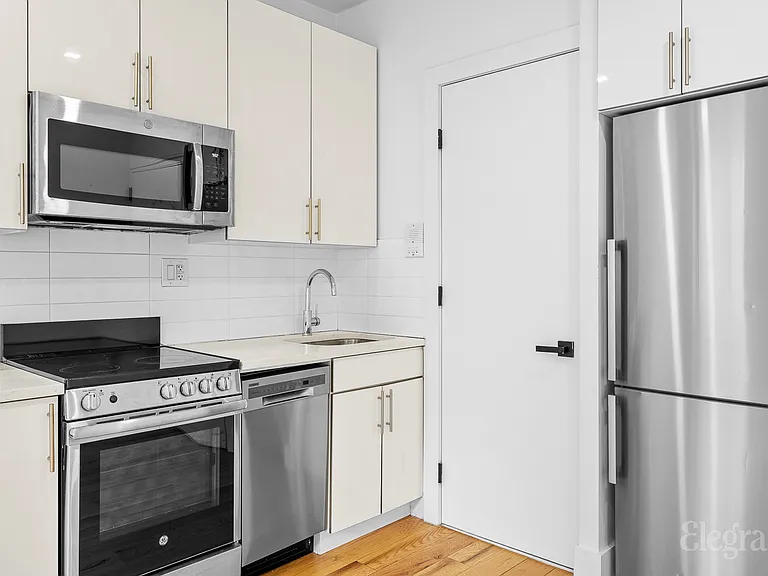 103 Saint Marks Pl #3B — Photo 2