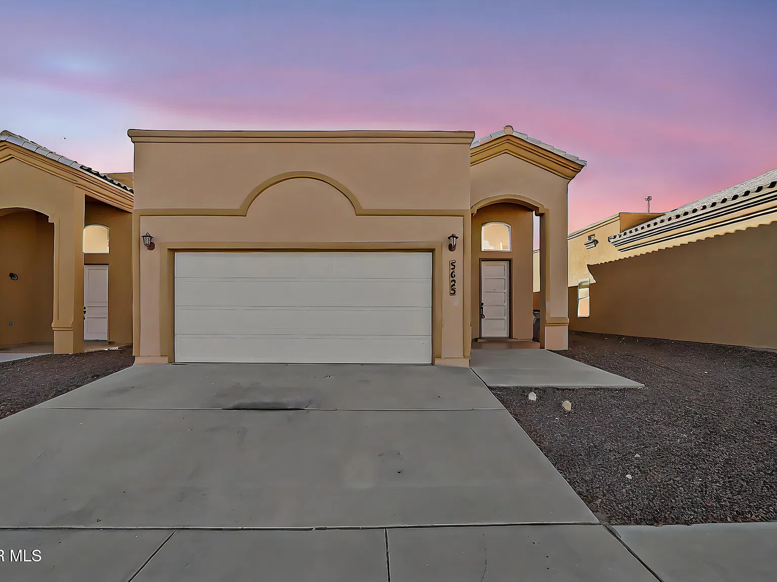 3 bed, 3.0 bath, 1444 sqft, $1,595 — Photo 3