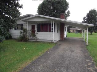 152 Midway Dr, New Haven, WV 25265