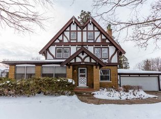 216 Lovejoy Ave, Waterloo, IA 50701