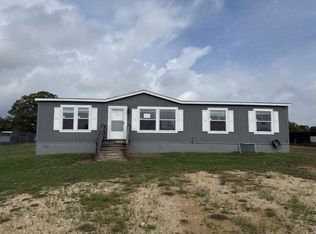 221 Casen St, Dale, TX 78616
