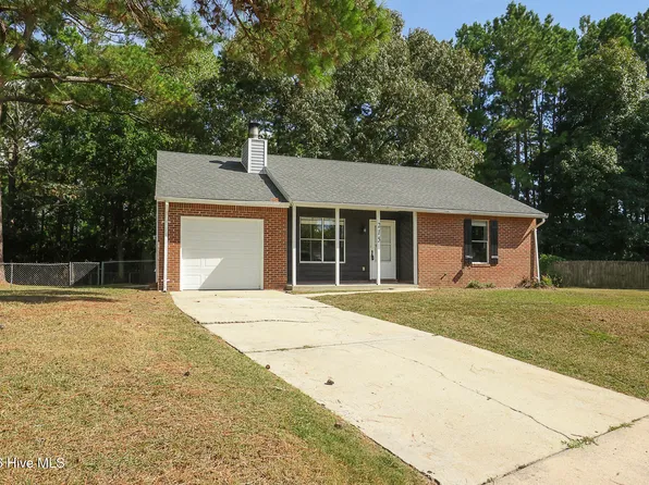 215 Spruce Court, Jacksonville, NC 28546