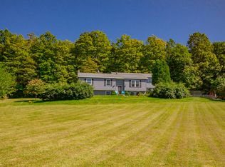 20 Jolly Rd, Amsterdam, NY 12010