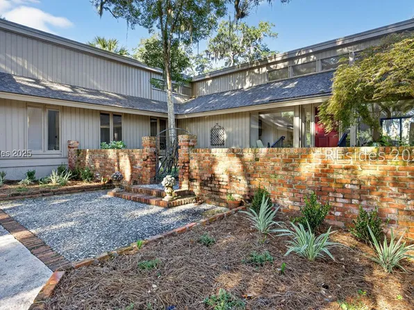 5 Pine Island Rd, Hilton Head Island, SC 29928