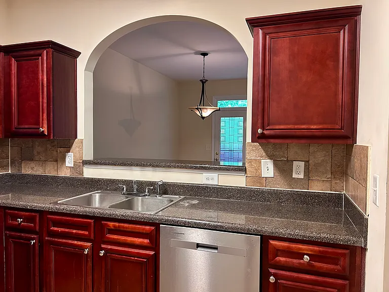 1187 Kendrew Pass — Photo 10