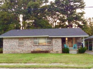 1127 Mitchell St, Conway, AR 72034