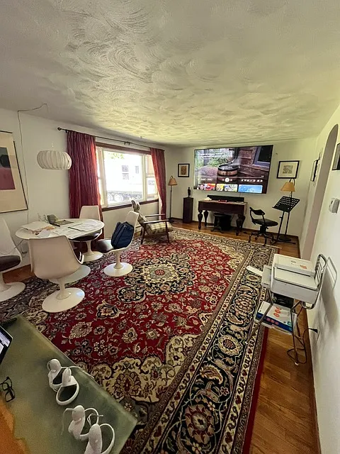 2 bed, 1040 sqft, $3,500 — Photo 3