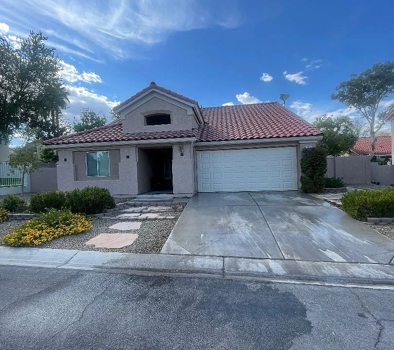 2125 Fountain View Dr