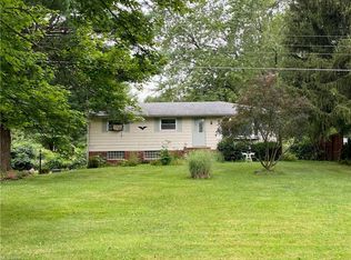 2068 Kellogg Rd, Hinckley, OH 44233
