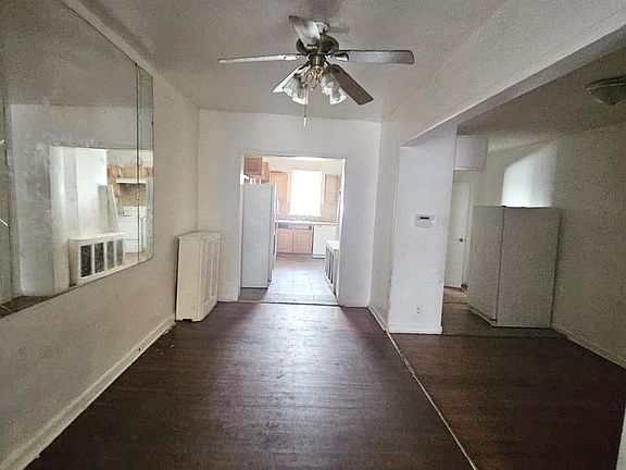 3rd image of 931 Kenmore Rd