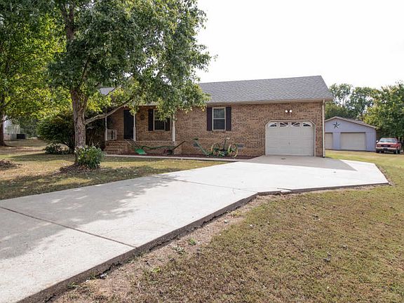 2nd image of 257 Brook Ct