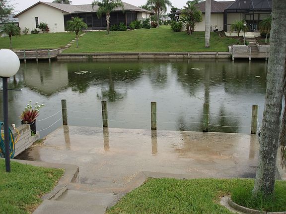 CONCRETE DOCK