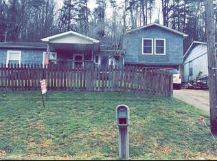 221 Pleasant Valley Dr, South Charleston, WV 25309