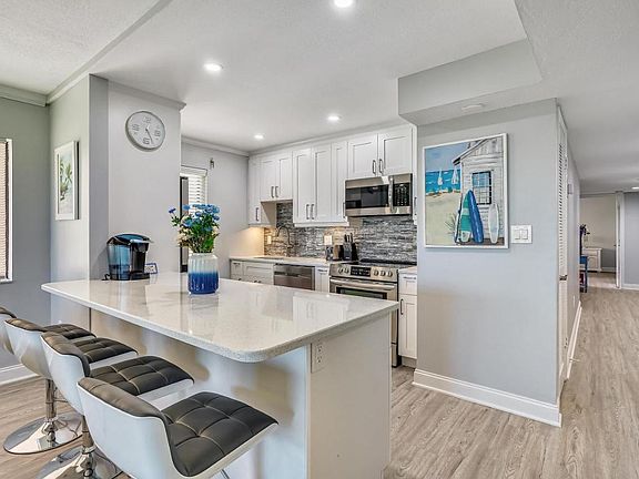 5th image of 7402 Bayshore Dr APT 205