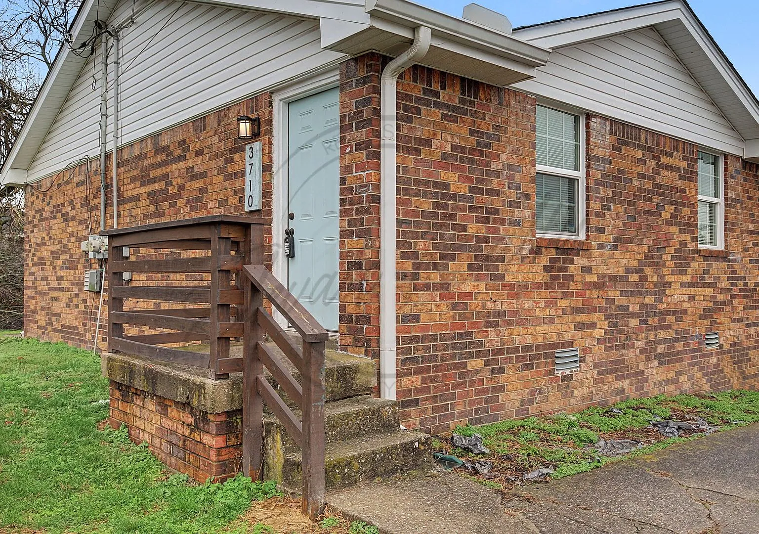One Month Free Rent: Two Bedroom Ranch Style Duplex In North Nashville! — Photo 4
