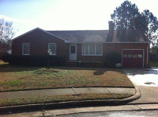 229 Woodbury Forest Dr, Hampton, VA 23666