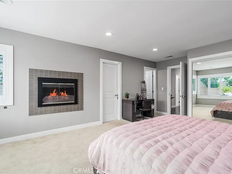 13014 Espinheira Dr — Photo 21