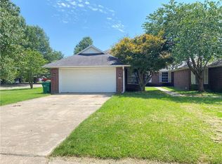 2839 Adrian Ave #B, Springdale, AR 72764