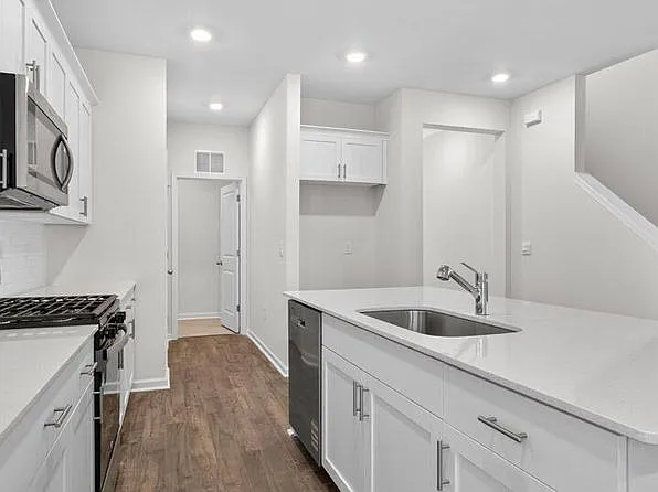 1416 White Verona Way — Photo 8