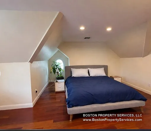 15 Millmont St #2 — Photo 10