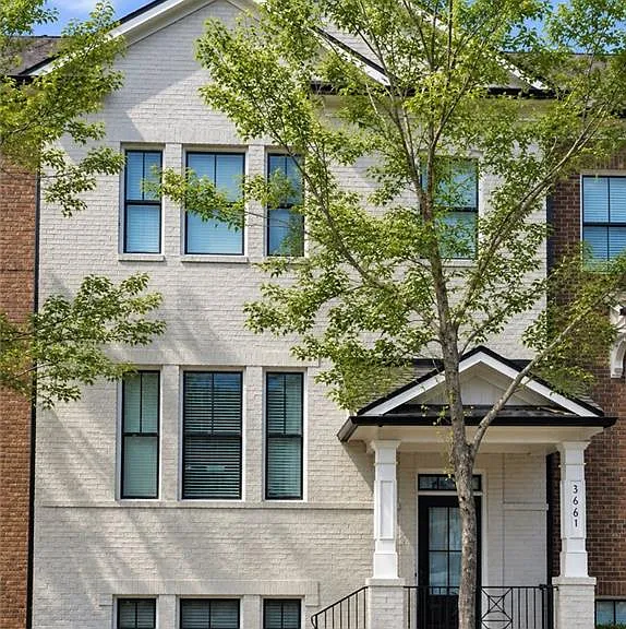 3661 Chicago St — Photo 1